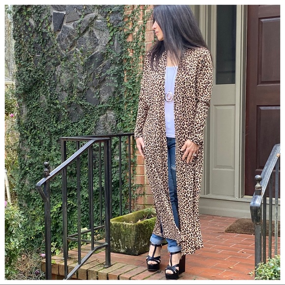 ✨LAST ONE✨Fabulous Leopard side slits long duster - Picture 8 of 8